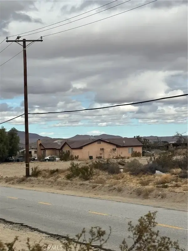 165 E Avenue S8, Palmdale, CA 93591