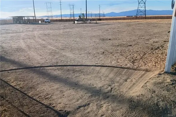 105 W Avenue H, Lancaster, CA 93535