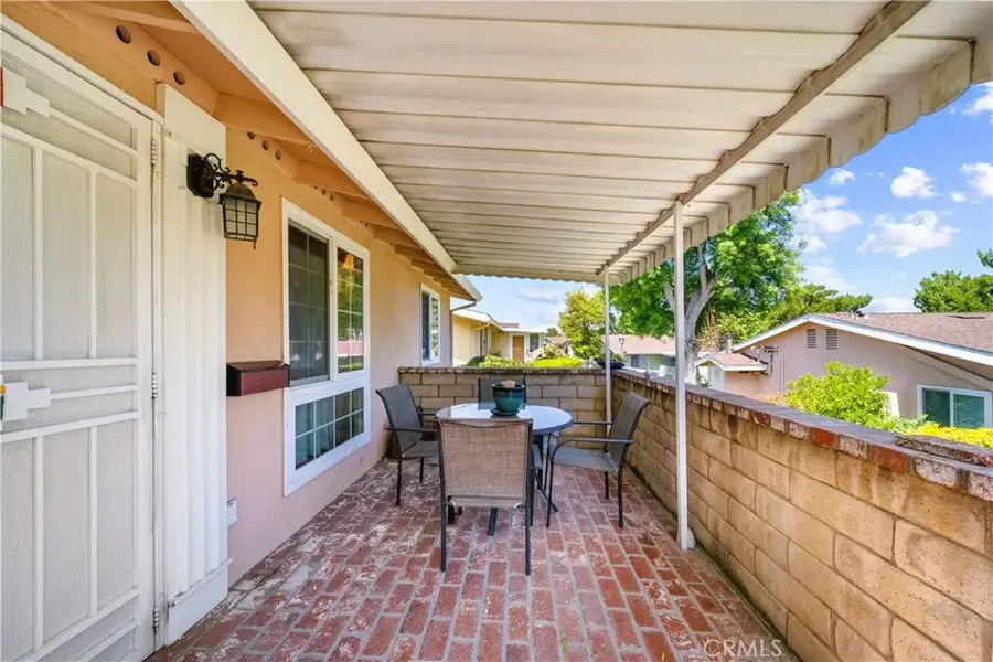19163 Avenue Of The Oaks #A, Newhall, CA 91321 - #3