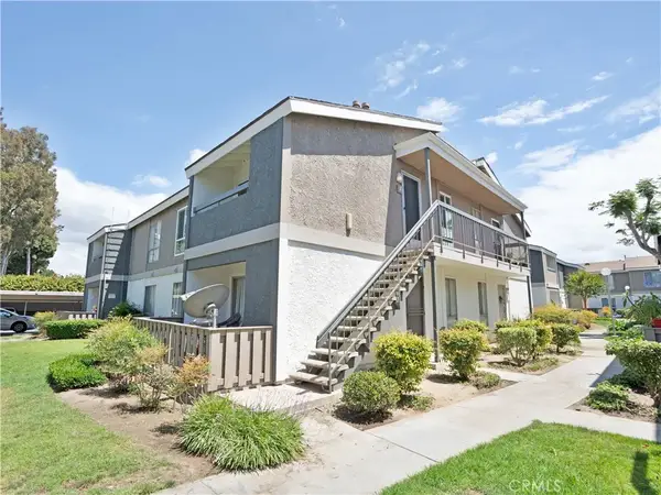 2819 S Fairview #F, Santa Ana, CA 92704