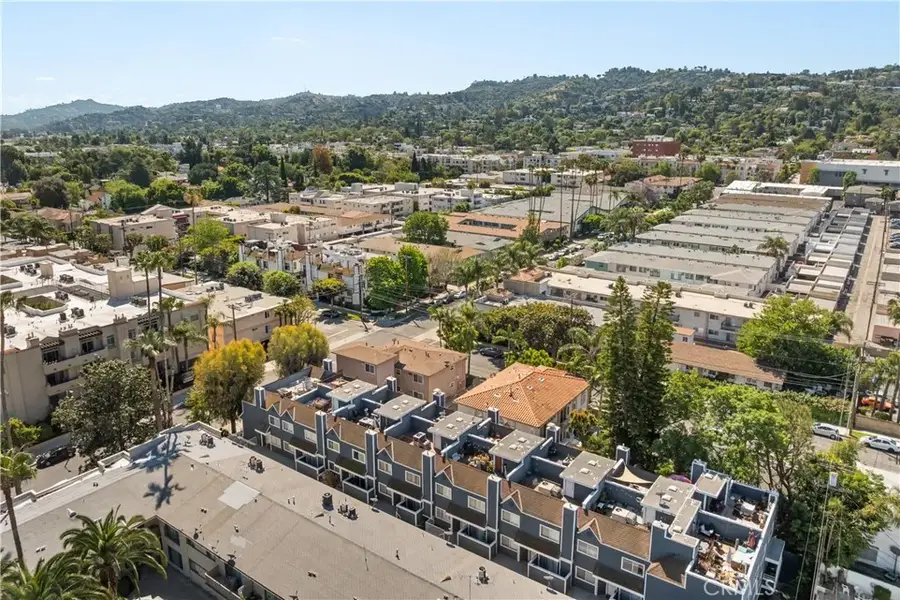 4511 Murietta Avenue #8, Sherman Oaks, CA 91423 - #3