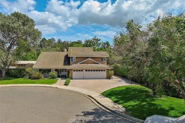984 Oakmont Court, Simi Valley, CA 93065