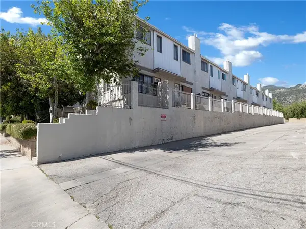 14291 Foothill Boulevard #9, Sylmar, CA 91342