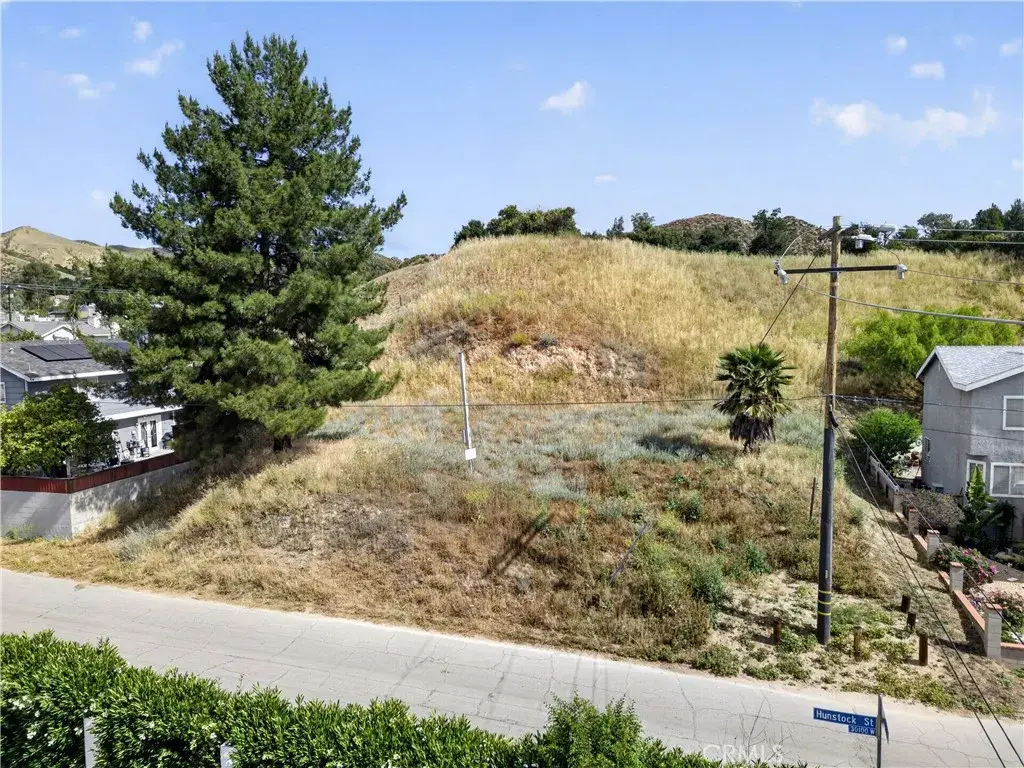 0 Hunstock, Val Verde, CA 91384 - #1