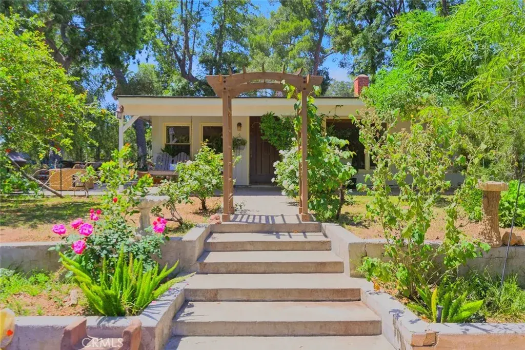 9522 La Canada, Sunland, CA 91040 - #1