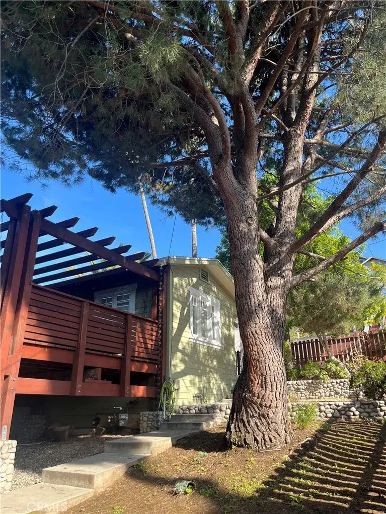 575 Meridian, Los Angeles, CA 90042 - #2