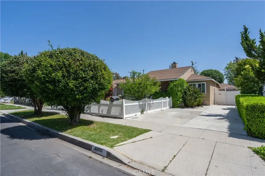 6700 Capps, Reseda, CA 91335 - #2