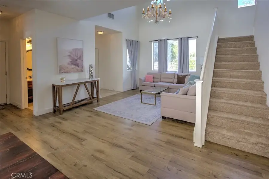 27604 Redwood Way, Castaic, CA 91384 - #2
