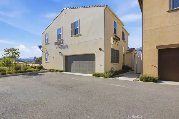 570 Jubilee Place, Santa Paula, CA 93060