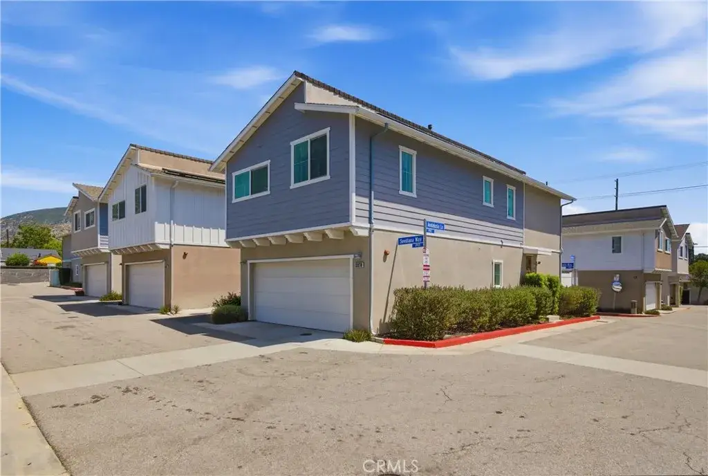13270 W Sevillana Way, Sylmar, CA 91342 - #1