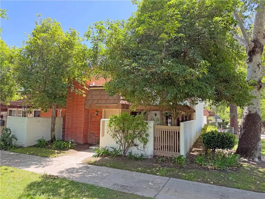 22214 James Alan Circle #1, Chatsworth, CA 91311 - #2