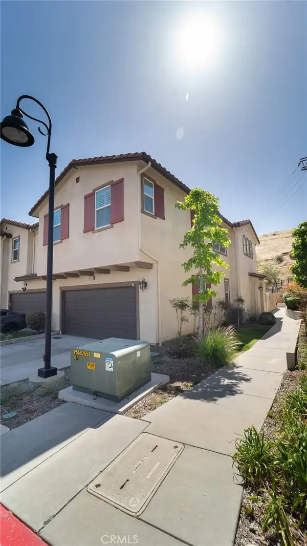 2469 Blossom Ridge Court #3, Simi Valley, CA 93063