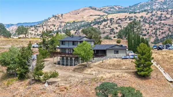 19504 Dovetail Ct, Tehachapi, CA 93561