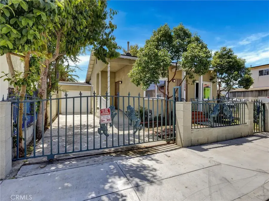 1204 E Smith, Long Beach, CA 90806 - #3