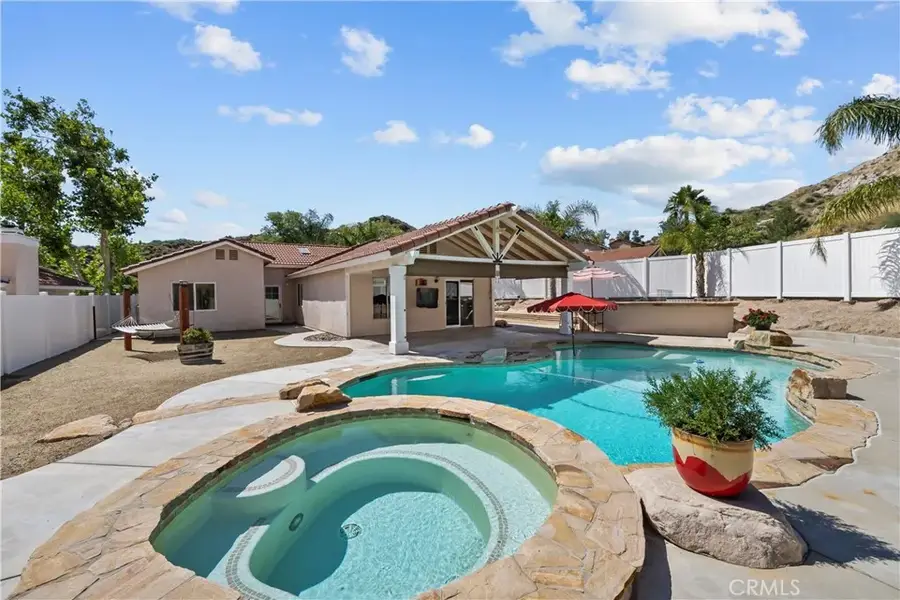 15219 Poppy Meadow, Canyon Country, CA 91387 - #3