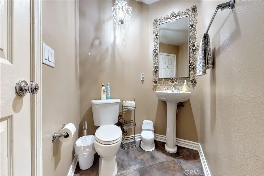 29315 Sequoia, Canyon Country, CA 91387 - #3