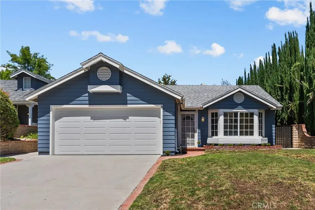 28511 Victoria Rd., Castaic, CA 91384 - #1