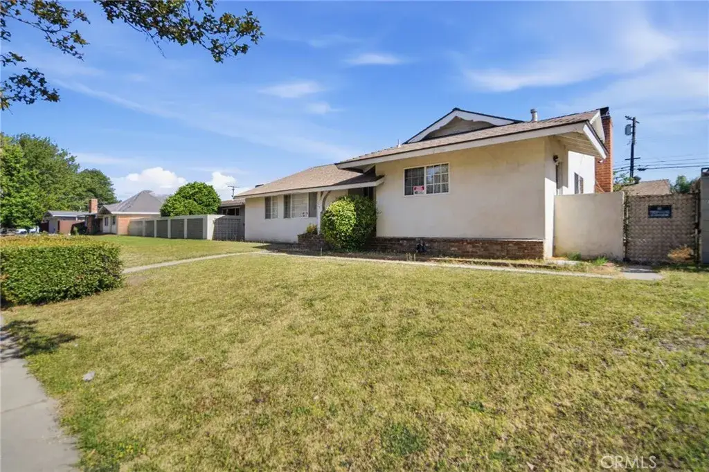 285 E Mckinley, Pomona, CA 91767 - #1