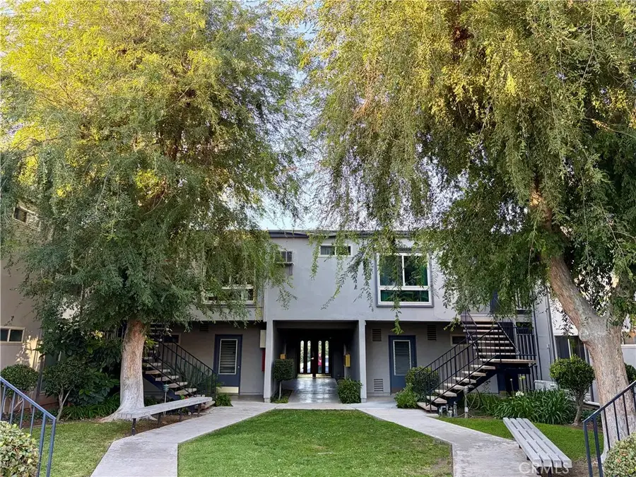 22030 Calvert #2, Woodland Hills, CA 91367 - #2