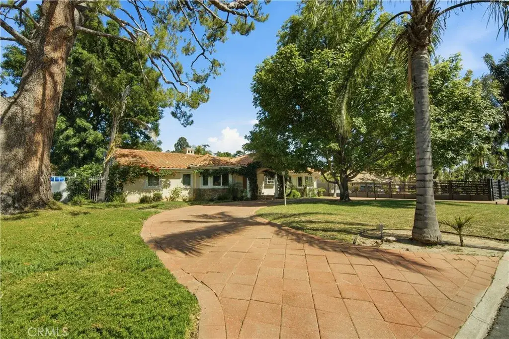 8836 Enfield, Northridge, CA 91325 - #1