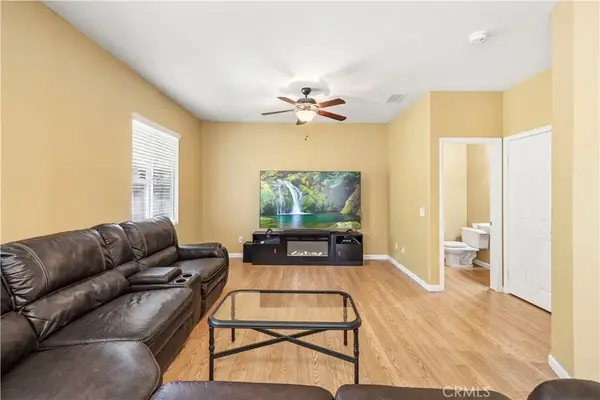 28637 Placerview Trail, Saugus, CA 91390