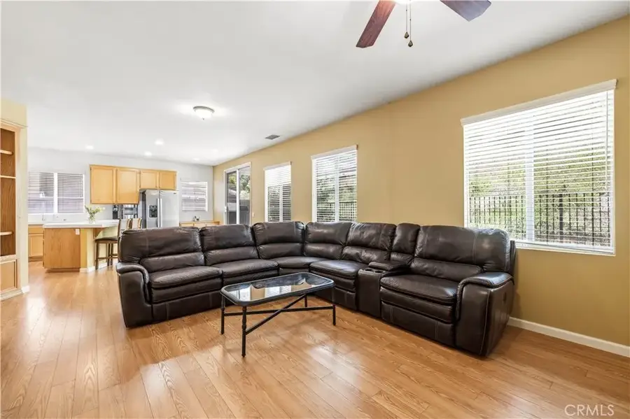 28637 Placerview Trail, Saugus, CA 91390 - #2