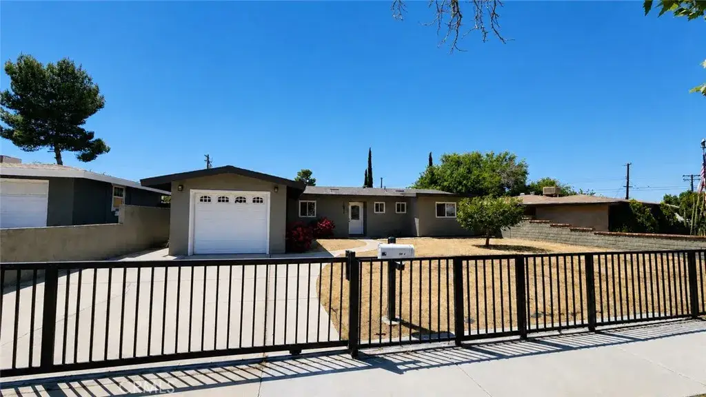 38859 Mesquite, Palmdale, CA 93551 - #1