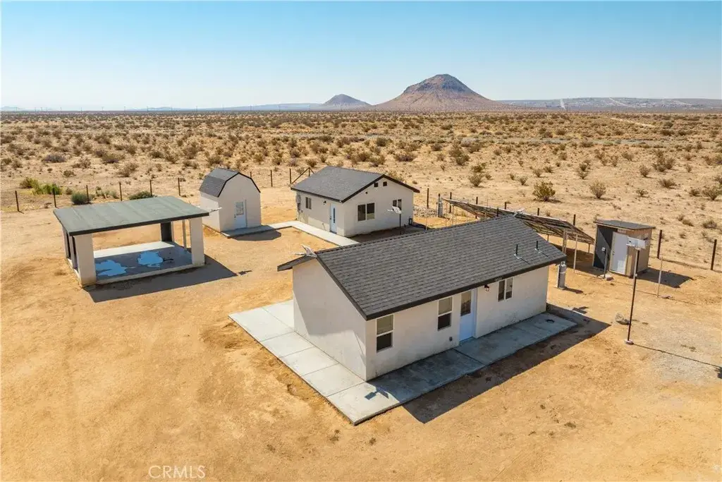 19500 Arnold, California City, CA 93505 - #1
