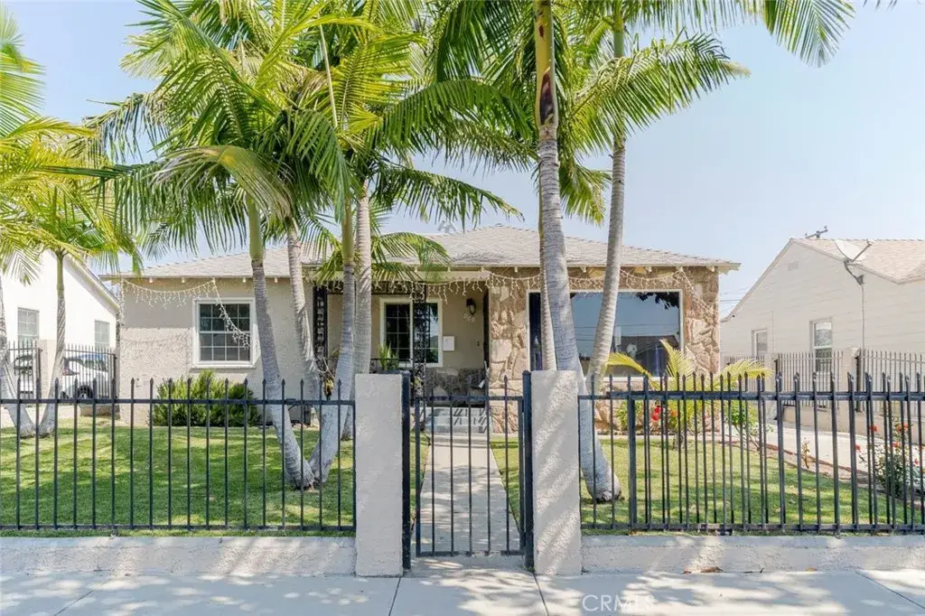 969 W Laurel Street, Compton, CA 90220 - #1