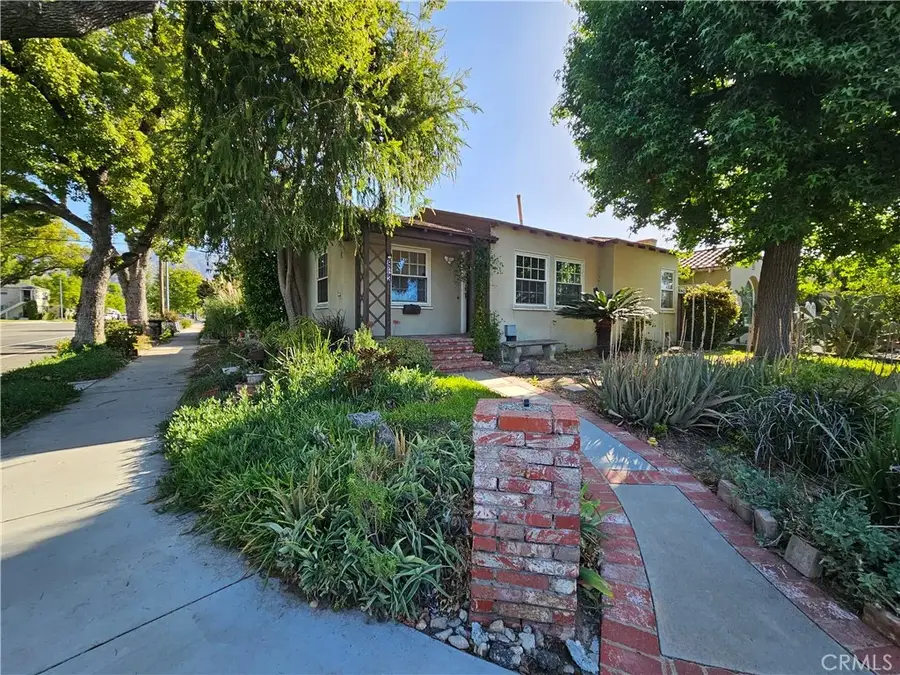 863 Omar Street, Glendale, CA 91202 - #3