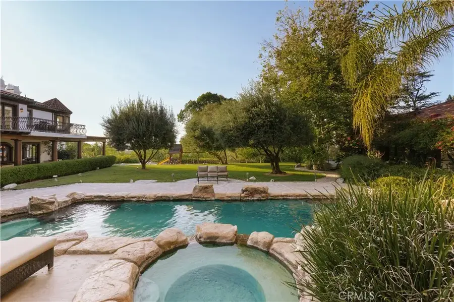 17984 Boris Drive, Encino, CA 91316 - #3