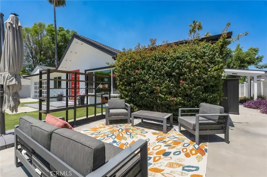 23051 Burbank Boulevard, Woodland Hills, CA 91367 - #2