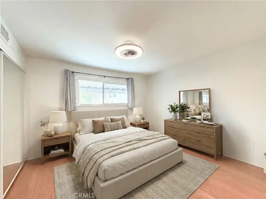 22131 N Oxnard Street #A, Woodland Hills, CA 91367 - #3