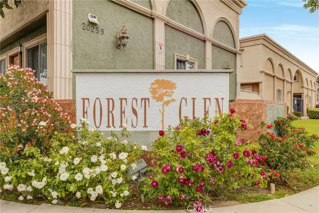 20214 Cohasset Street #16, Winnetka, CA 91306 - #1