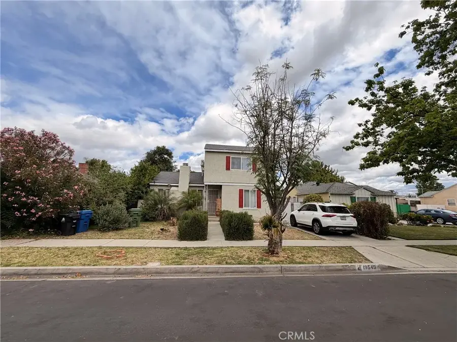 19549 Schoolcraft, Reseda, CA 91335 - #2