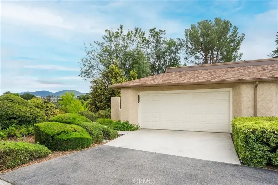 20008 Avenue Of The Oaks, Newhall, CA 91321 - #2