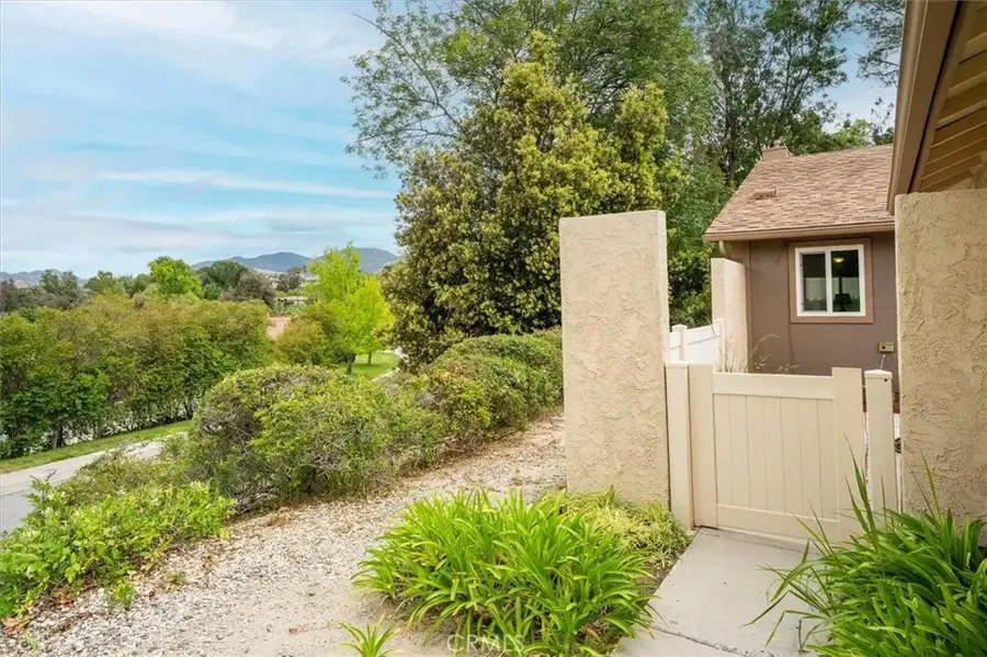 20008 Avenue Of The Oaks, Newhall, CA 91321 - #3