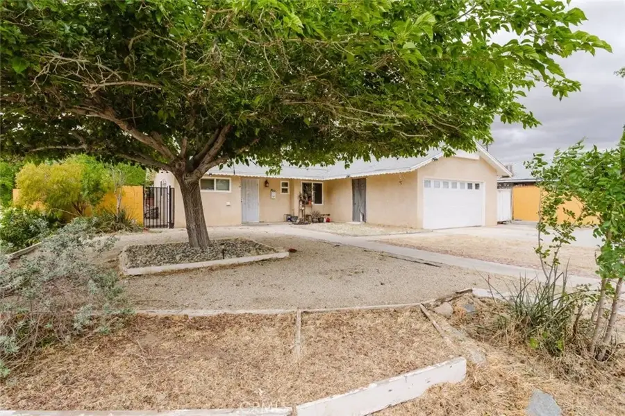 45303 6th Street East, Lancaster, CA 93535 - #2