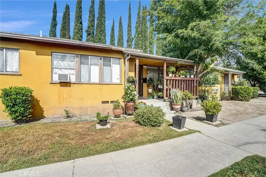 15212 Victory Blvd, Van Nuys, CA 91411 - #2