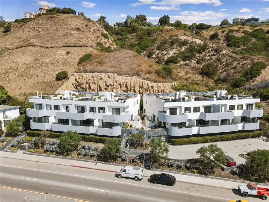 22065 Pacific Coast Hwy #3, Malibu, CA 90265 - #2