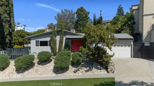 22040 Tiara Street, Woodland Hills, CA 91367