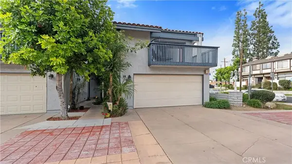 20651 Roscoe #L, Winnetka, CA 91306