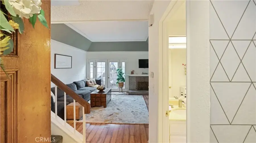 20651 Roscoe #L, Winnetka, CA 91306 - #2