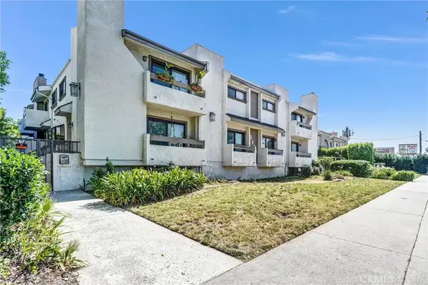 19620 Sherman Way #1, Reseda, CA 91335
