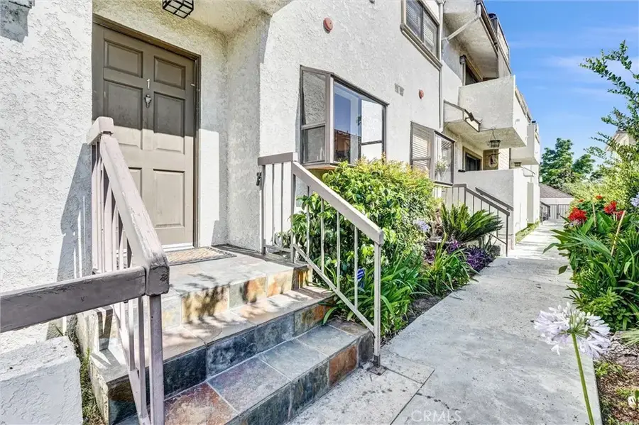 19620 Sherman Way #1, Reseda, CA 91335 - #3