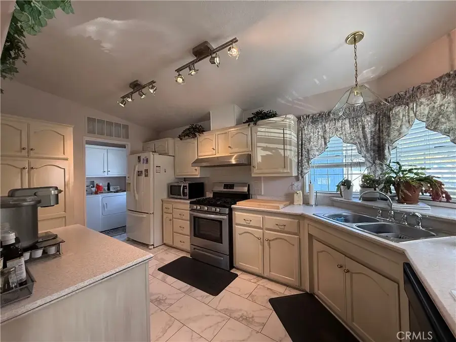 1550 Rory Lane Space 261, Simi Valley, CA 93063 - #3