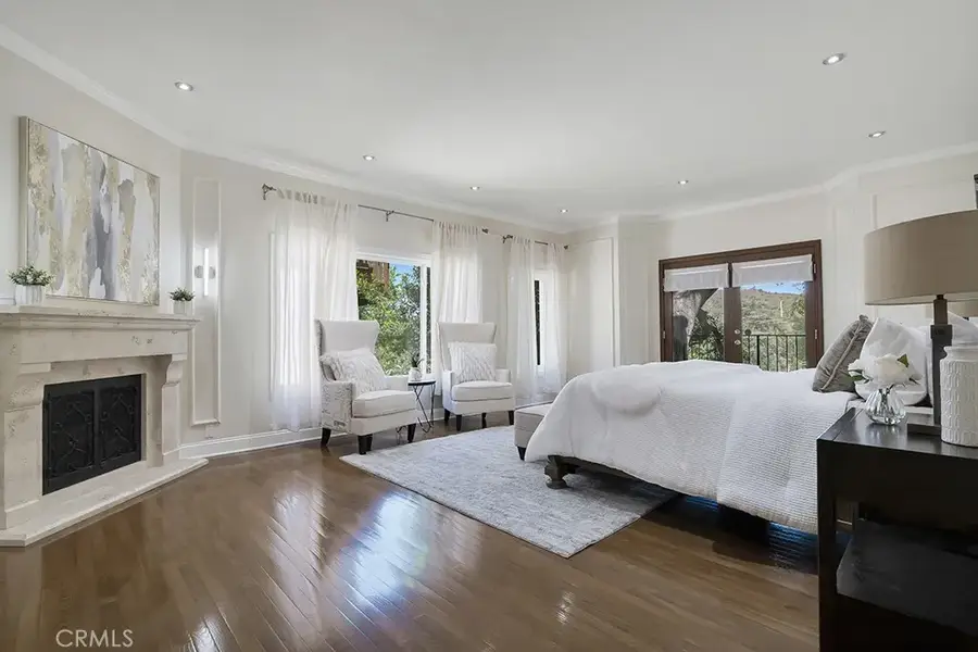 4212 Alhama, Woodland Hills, CA 91364 - #3