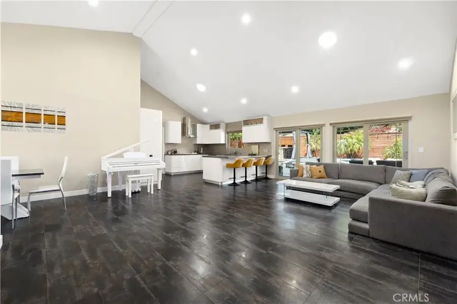 7814 Jellico, Northridge, CA 91325 - #3