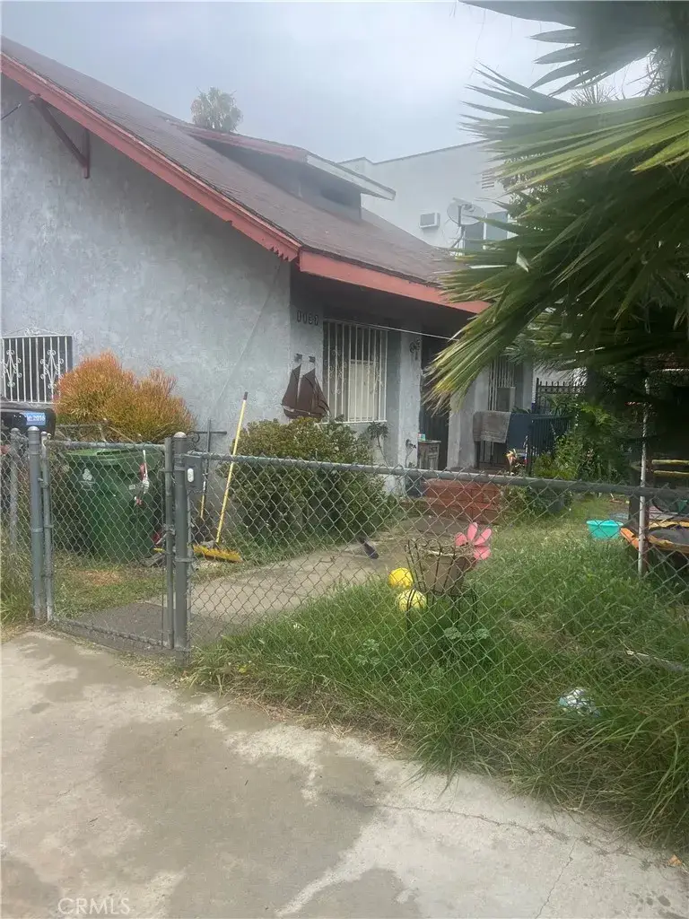 1137 N Ardmore, Los Angeles, CA 90029 - #1
