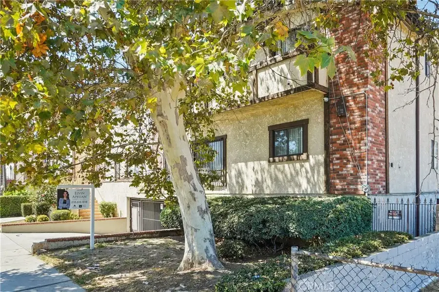 14239 Sherman Way #3, Van Nuys, CA 91405 - #2